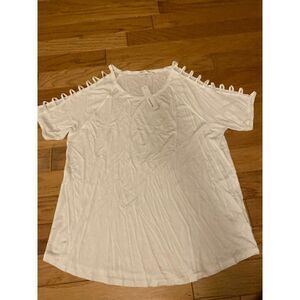 NWT August Silk women's white short sleeve with cutouts scoop neck shirt size XL